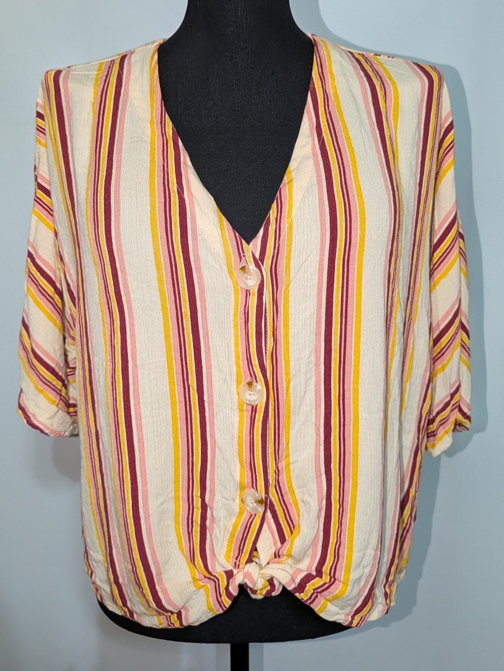 Women's XL Striped V-Neck Button Front Top